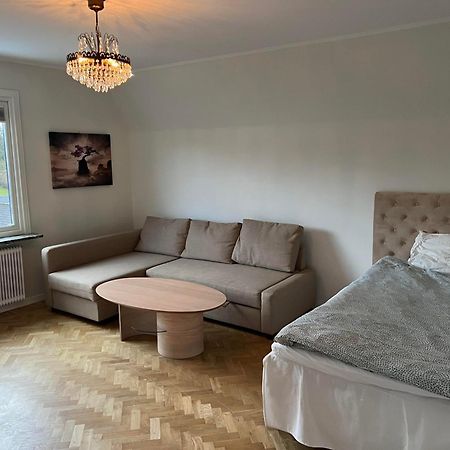Haerligt Stort Boende I Perfekt Laege Borås Extérieur photo